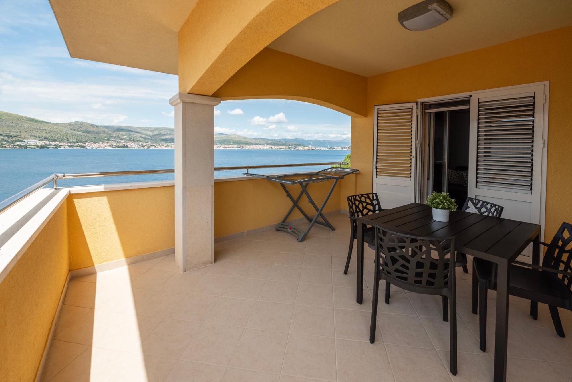 Lavanda Residence With Heated Pool Trogir Split Donji Okrug  Eksteriør bilde